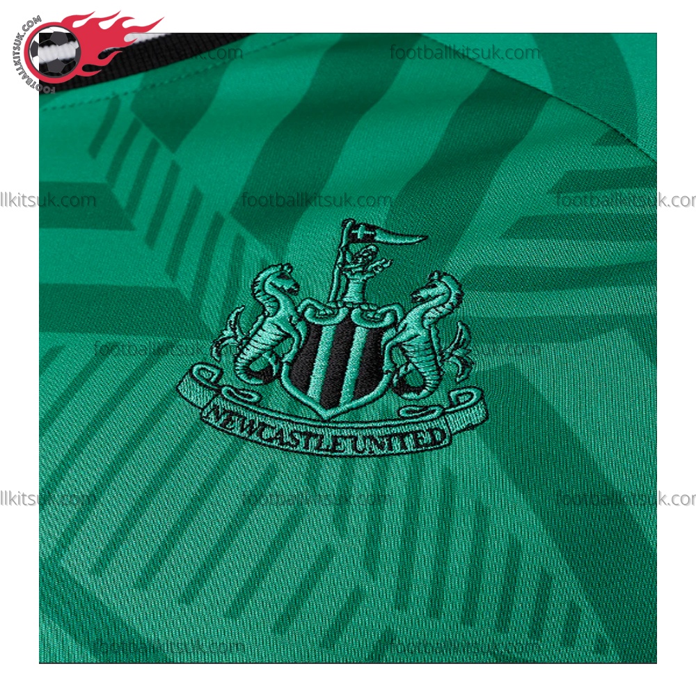 Newcastle Away Men Football Shirt UK