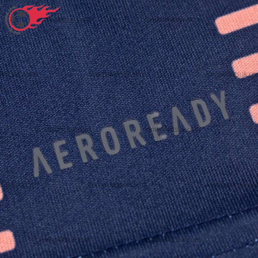 Nottingham Third Men Football Shirt UK 4 Nottingham Third Men Football Shirt UK